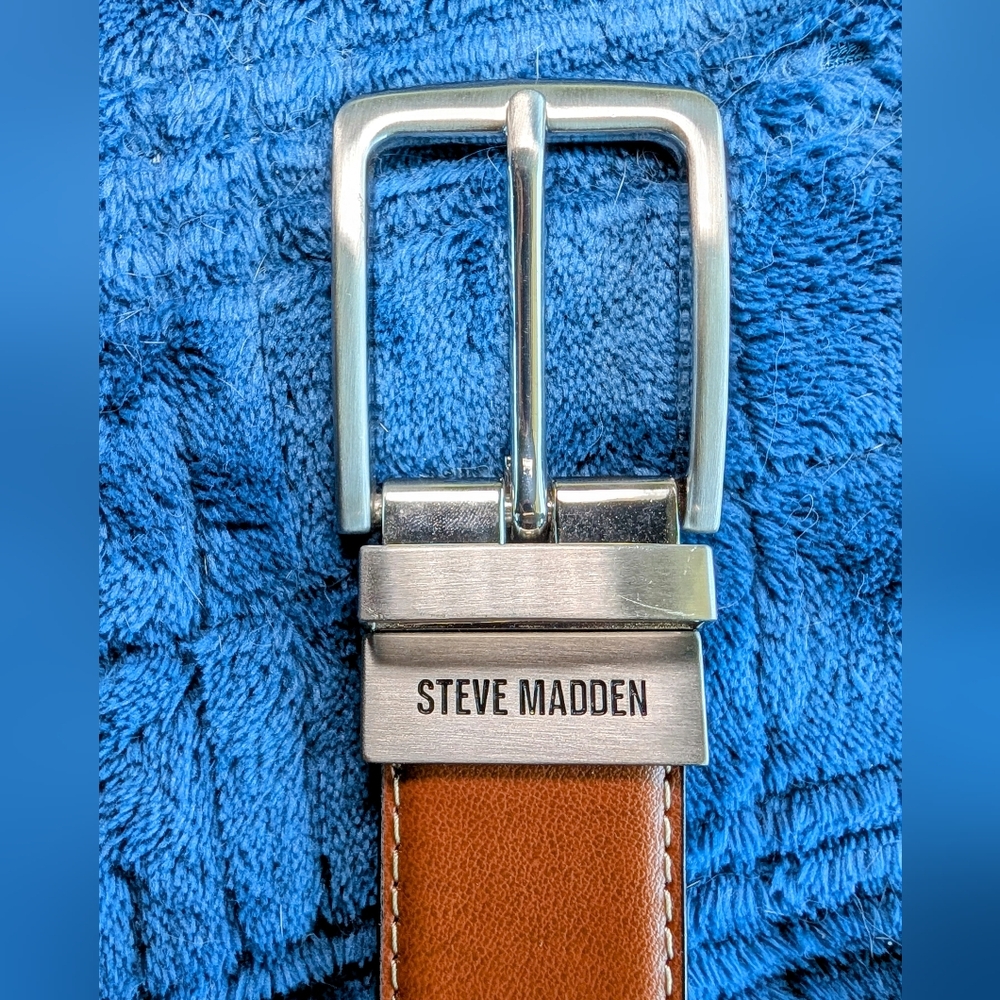 Steve Madden Brown Belt With Silver Details. New With Tags